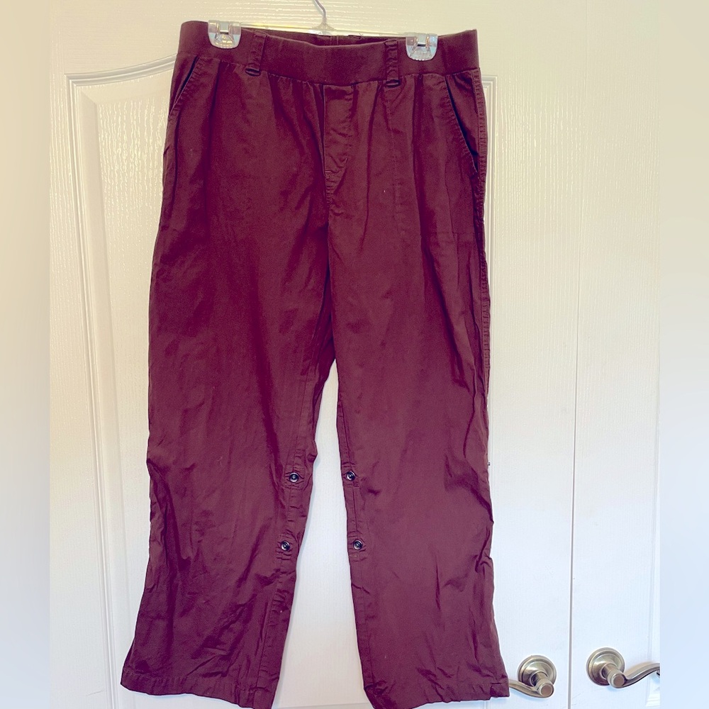 Announcements Maternity pants Size 12/14. Dark maroon.
